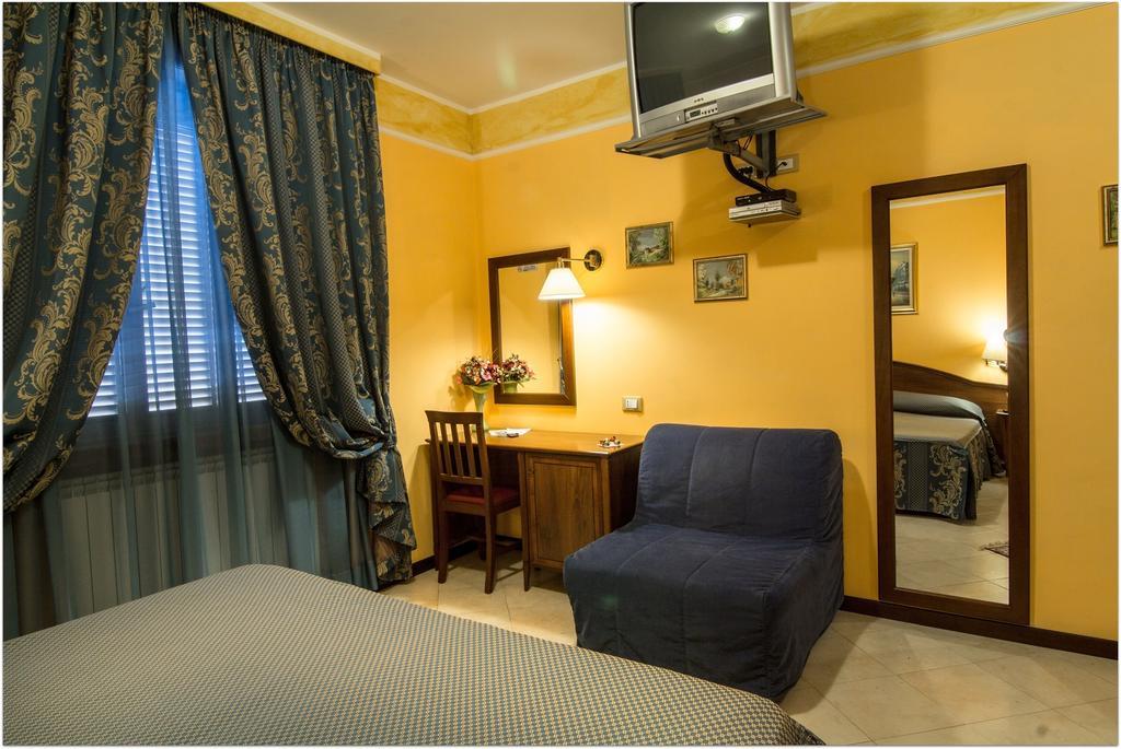 B&B Degli Amici Ciampino Phòng bức ảnh
