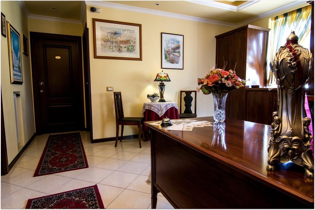 B&B Degli Amici Ciampino Ngoại thất bức ảnh